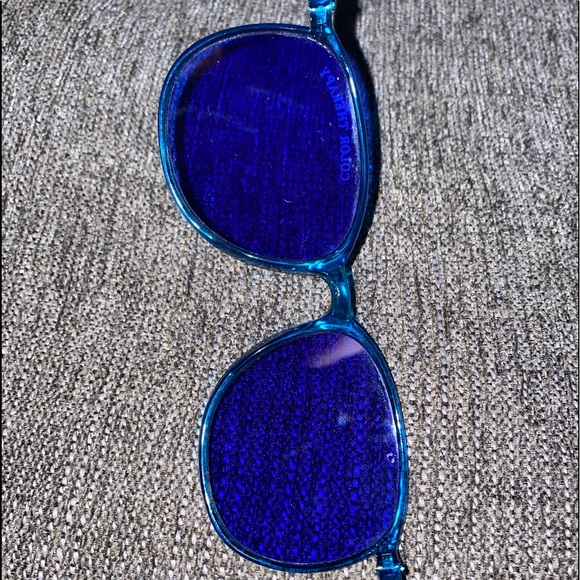 Color Therapy Blue Glasses - Picture 7 of 7